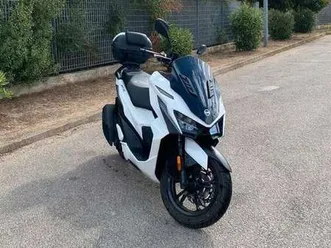 sym jet x 125 bianco