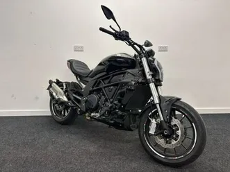 benelli 502c ** 1 owner - low mileage - 3 keys **