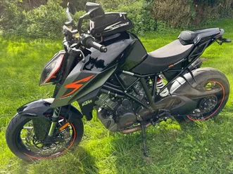 ktm 1290 super duke r