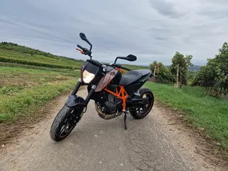 ktm duke 690
