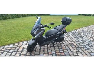 ② yamaha x-max 400 2015