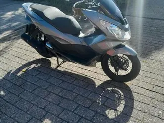 ② honda pcx 125 cc