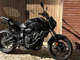 yamaha mt-07 pure nero