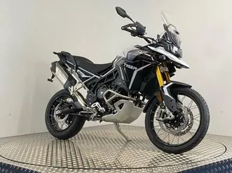 triumph tiger 900 rally pro 888 cc