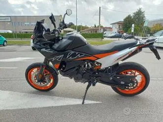 ktm 890 smt 2025