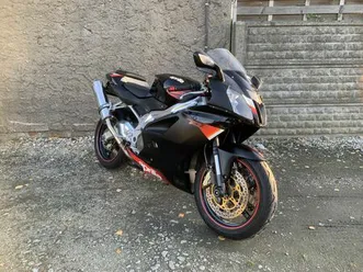 aprilia rsv 1000 super stan niski przebieg czekanów