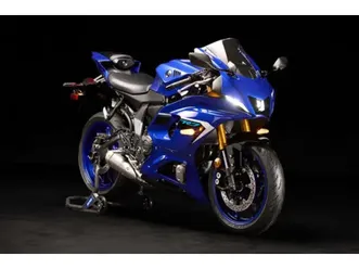 2025 yamaha yzf-r7 - team yamaha blue
