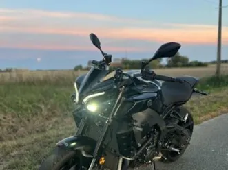 yamaha mt-10 2022 1000 cm3 | moto roadster | 14 500 km | noir | 59240 dunkerque