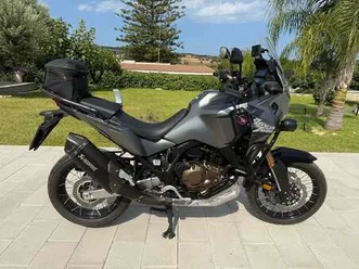 honda africa twin 2025 grigio