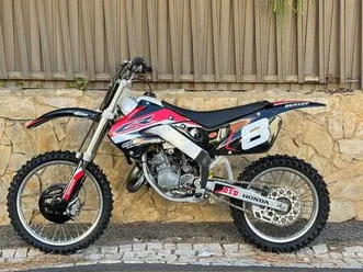 honda cr 125 carcavelos e parede