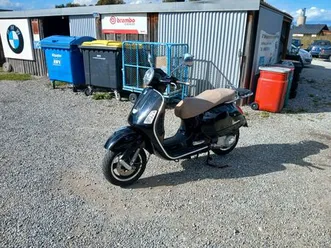 vespa gts 250