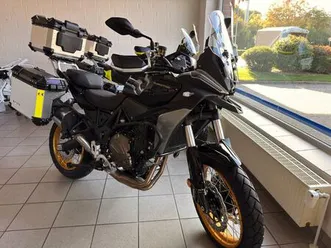 qjmotor srt700 sx, inkl. 3 aluminiumkoffer