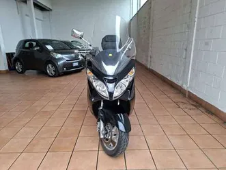 suzuki burgman 400 nero
