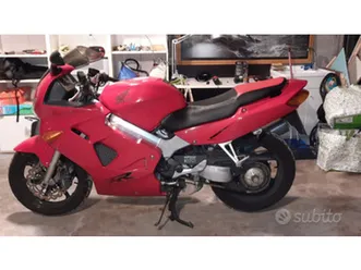 vfr800 fi 1999 rosso