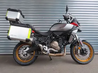 qj motor srt 700 sx srt700sx modell 2025 mit viel zubehör