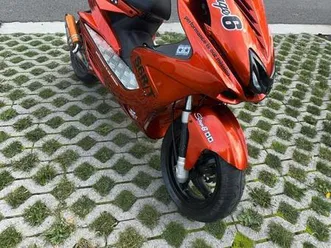 ② yamaha aerox/nitro