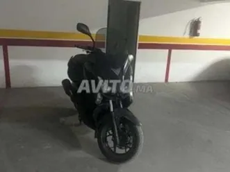 yamaha xmax 125 (iron max)