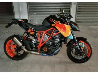 ktm 1290 super duke r arancione