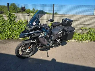 ② zeer mooie bmw gsa 1250 triple black