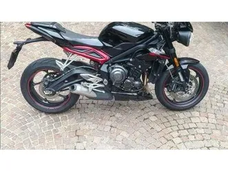 vendo triumph street triple r (2017 - 20) usata a milano (codice 9833085) - moto.it