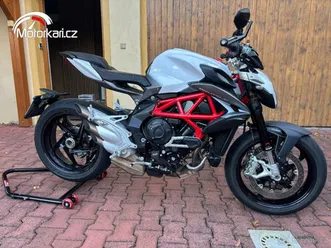 mv agusta brutale 800