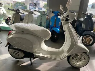 vendo vespa sprint 125 justin bieber (2022 - 24) nuova a capua (codice 9832945) - moto.it