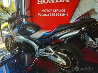 suzuki gsr 600 - km 36227 - anno 2006 - accessoria