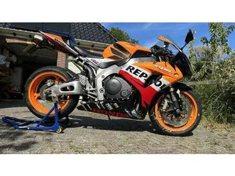 honda fireblade cbr 1000 rr repsol