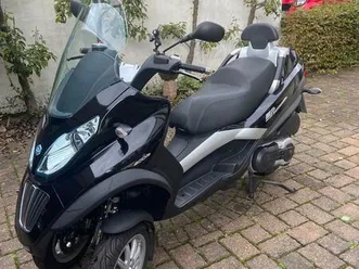 piaggio mp3 400lt