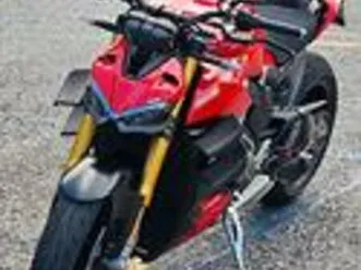 ducati streetfighter v4 - 2021