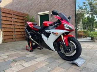 te koop: nieuwstaat yamaha r1 2002 rn 09 rood/wit! — motoren | yamaha — marktplaats