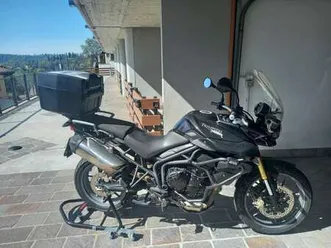triumph tiger 800 abs nero