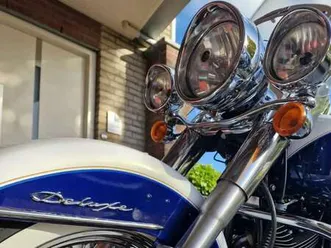 softail deluxe , jekill and hyde uitlaten.