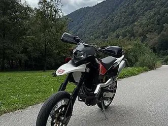 husqvarna supermoto 610 sm