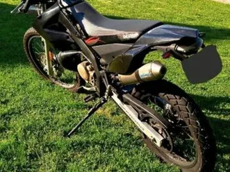 moto derbi senda