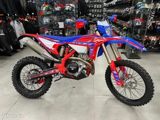 beta 390 rr race - 4 temps - modèle 2025 - neuve - 0 km - rouge/bleue - beta - a2