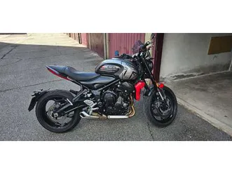 triumph trident 660 nero