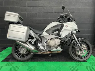 2013 honda vfr1200x crosstourer a vendre