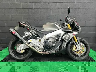 2015 aprilia tuono 1100 v4 a vendre