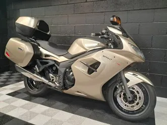 2013 triumph sprint gt 1050 abs a vendre