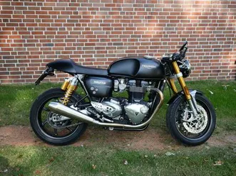triumph thruxton 1200 r matt black / x-pipe + alufelgen
