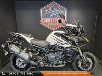 qjmotor srt 900 s with free luggage