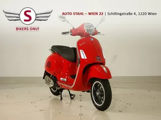 moto neuve: vespa gts 125