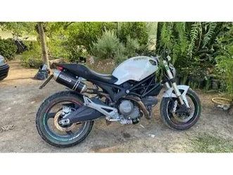 ducati - monster 696