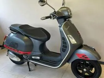 vespa 300 gts