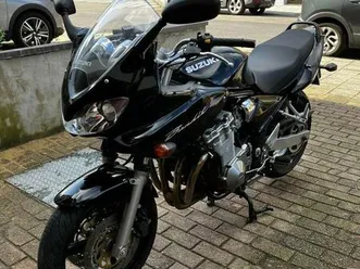 ② moto suzuki bandit 600 s