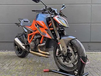 ktm 1290 super duke r carbon top