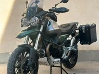 moto guzzi v85tt centenario