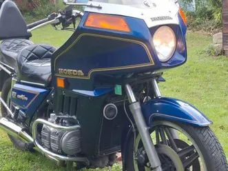 moto honda 1100 goldwing