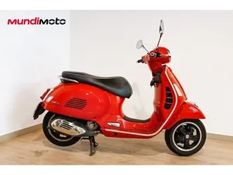 piaggio-vespa-300-gts-hpe-abs
